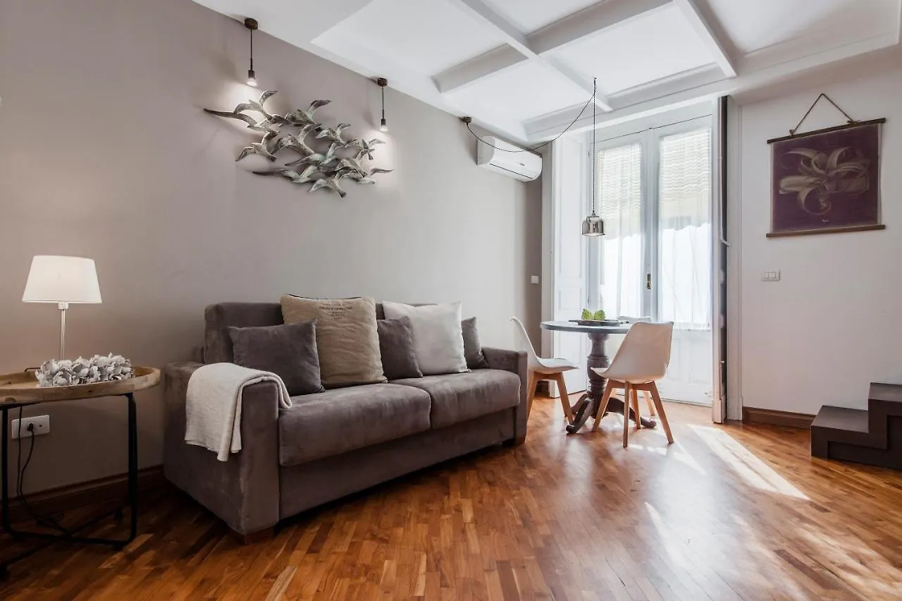 Ferrini Home - Residence 150 Katania