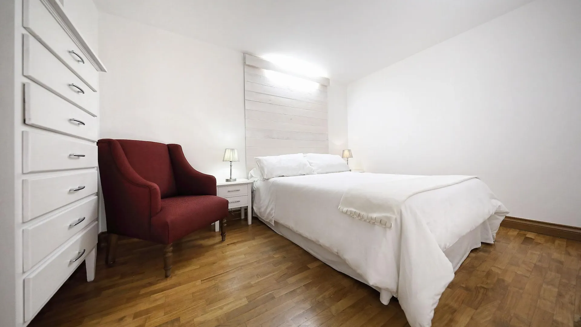 Ferrini Home - Residence 150 Katania
