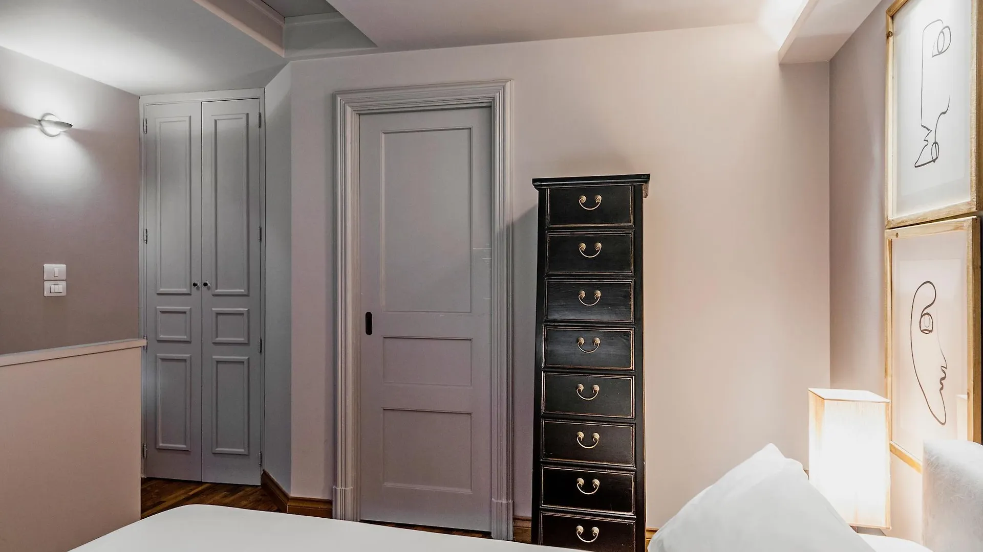 Ferrini Home - Residence 150 Katania