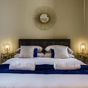 italianway-palazzo-nouveau.catania-hotels.net/