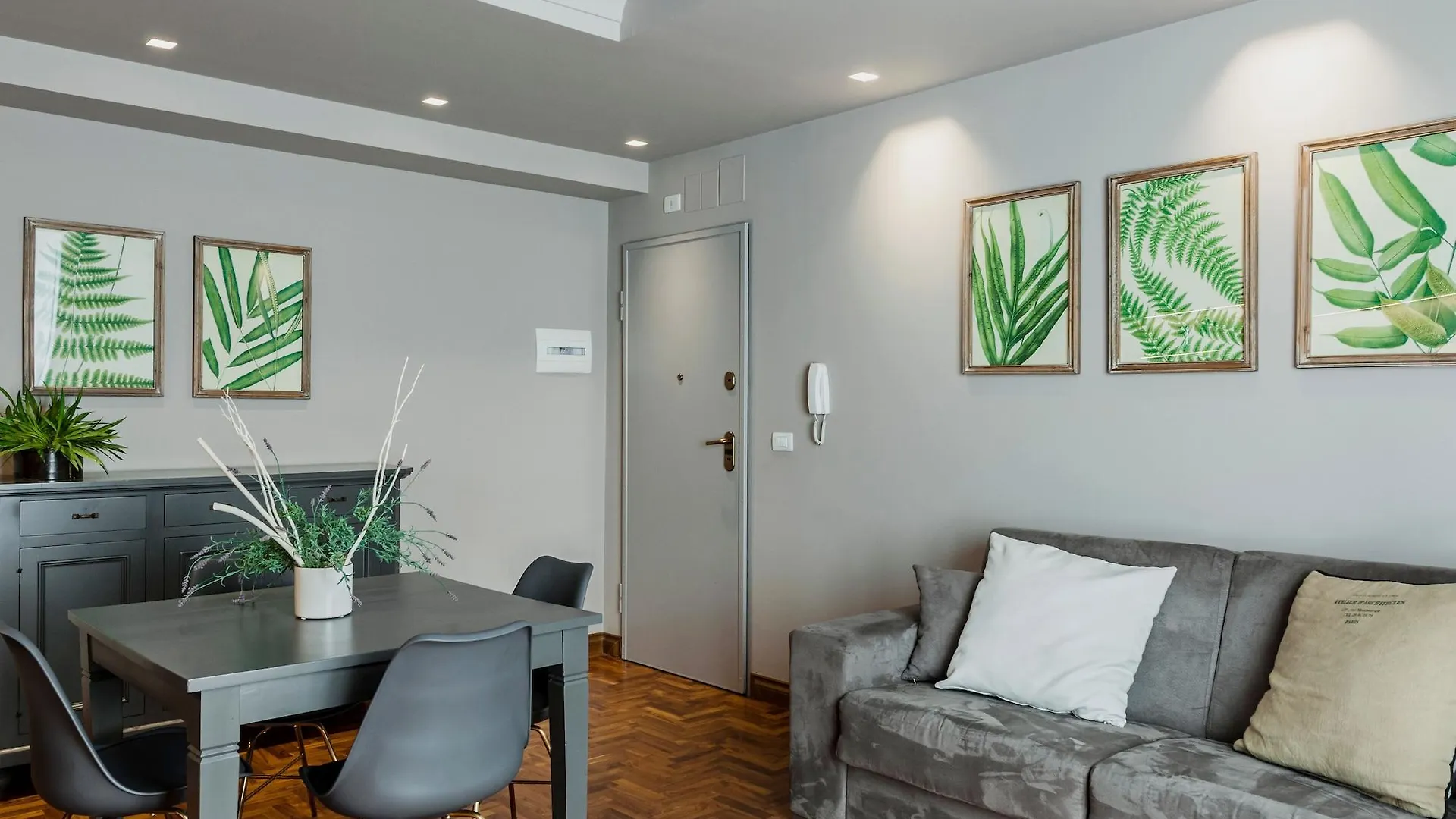 Ferrini Home - Residence 150 Katania 0*,