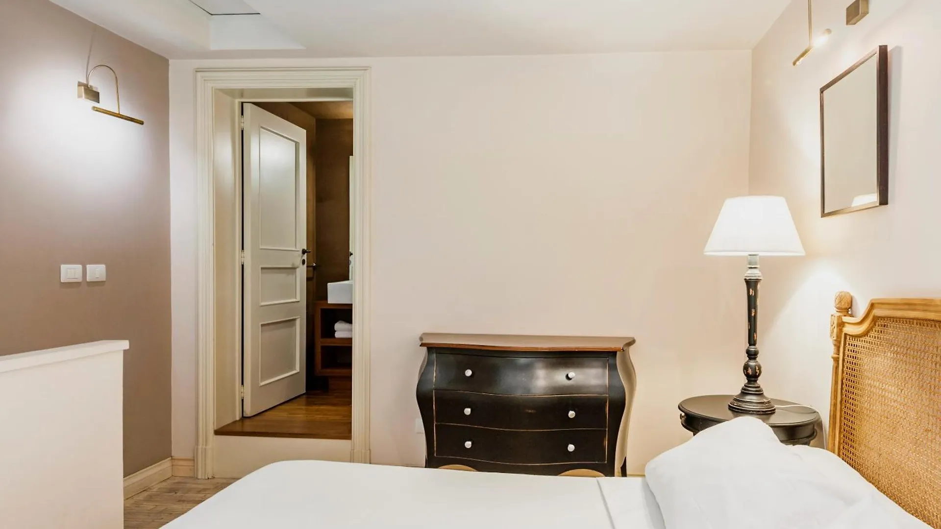 Ferrini Home - Residence 150 Catania Italy